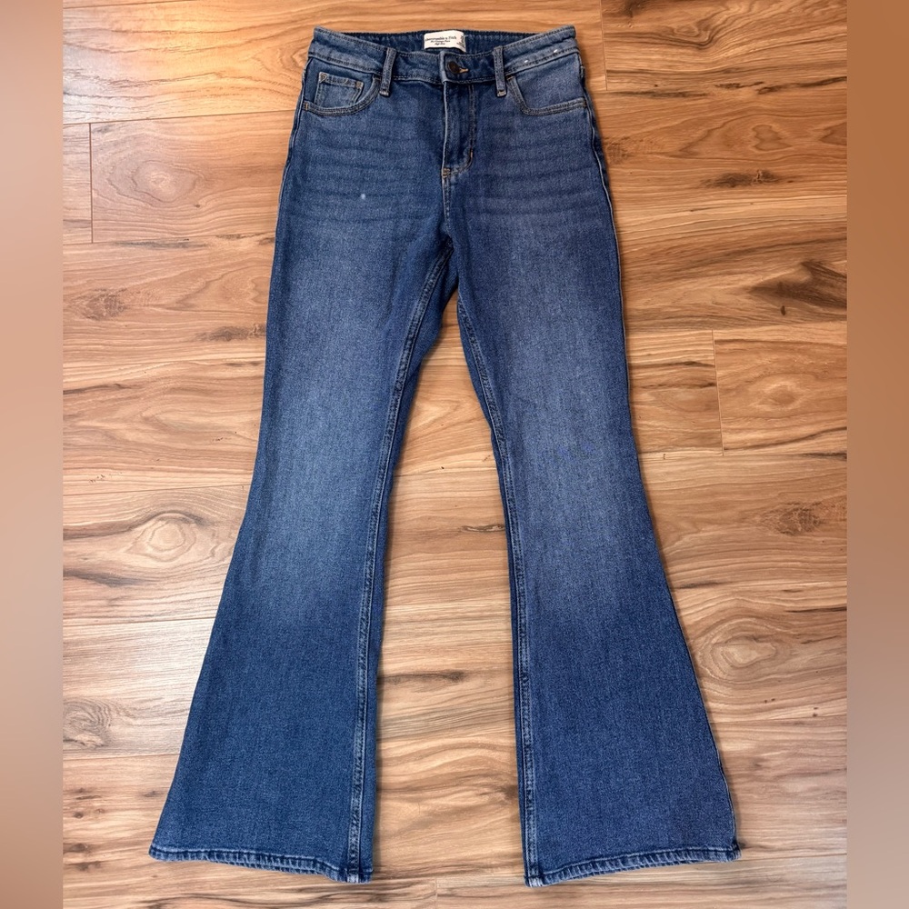 Abercrombie & Fitch Vintage Flare High Rise Jeans